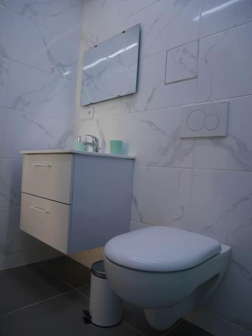 Le Marceau - Terrasse Plein Sud Apartment มาร์กเซย ภายนอก รูปภาพ